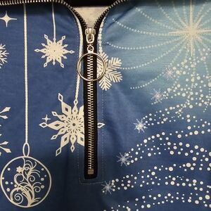 Women's half zip pullover